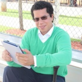 Enis Espinoza

